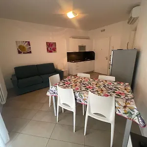 Marina - Agenzia Cocal Apartman Caorle