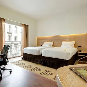 Отель Hilton Garden Claridge ****
