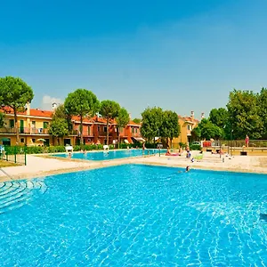 Villaggio Michelangelo Nyaraló Bibione