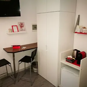 Simply House In 2 Apartman Bari