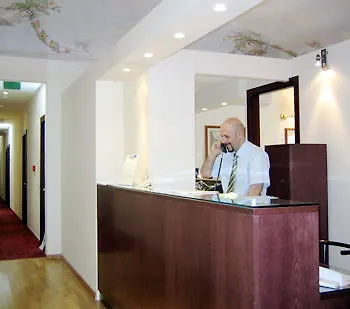 Hotel Cardinal Of Florence - Recommended For Ages 25 To 55